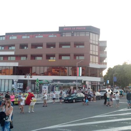 La Piazza Primorsko Rooms & Apartments 외부 사진